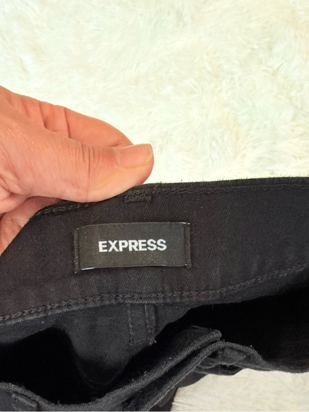 Express Jeans Skinny High Rise 2S Black Distressed Raw Hem Denim 26x25 - Picture 4 of 6